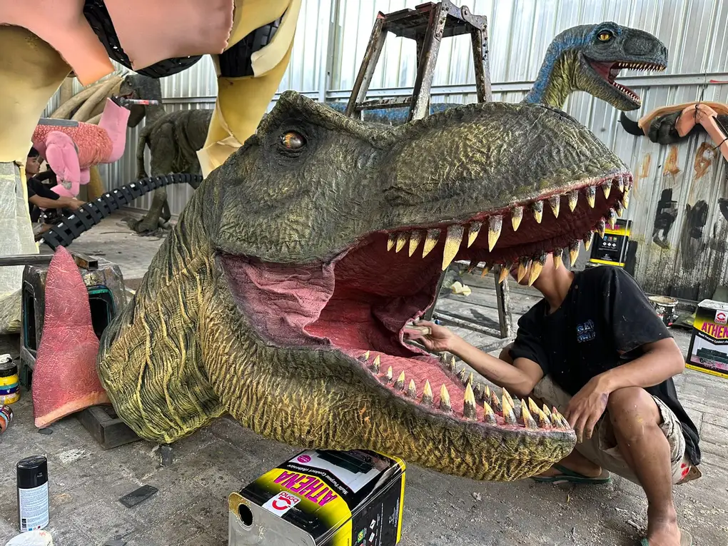 Pengusaha Muda Lulusan SMK Wujudkan Mimpi Anak-anak, Sukses Meraup Ratusan Juta Dari Jual Animatronik Dinosaurus